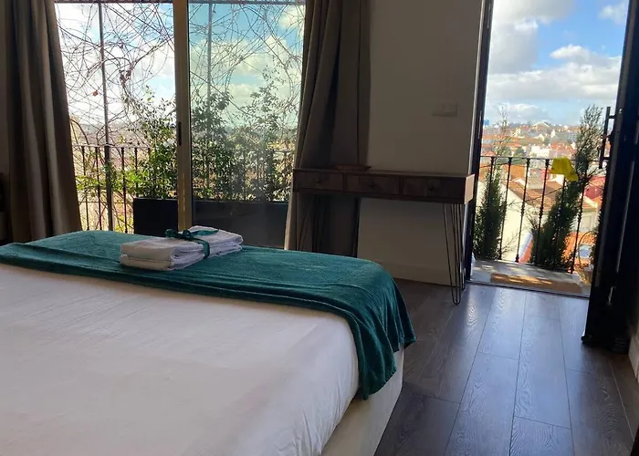 100 Steps Amazing View アパート