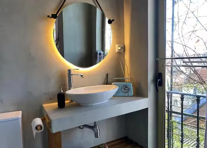 100 Steps Amazing View * リスボン