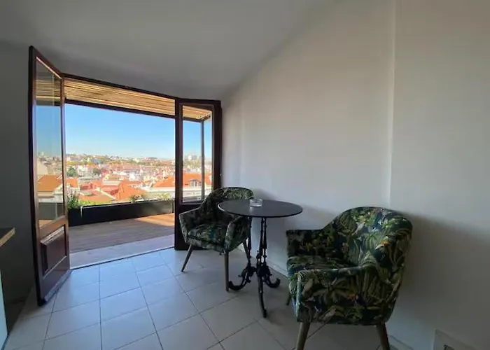 100 Steps Amazing View Lisboa