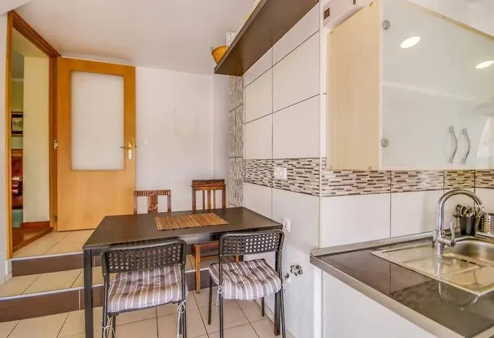 شقة 100 Steps Amazing View *