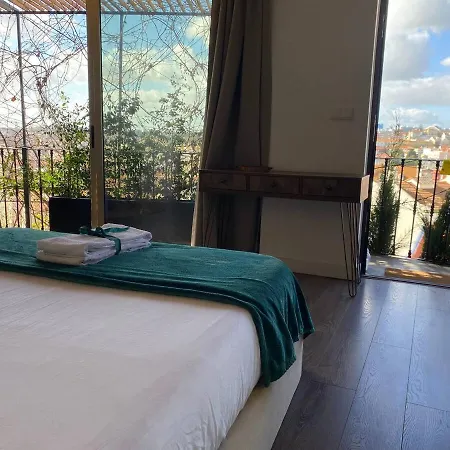 100 Steps Amazing View Apartment