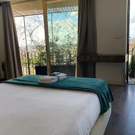 100 Steps Amazing View Apartment